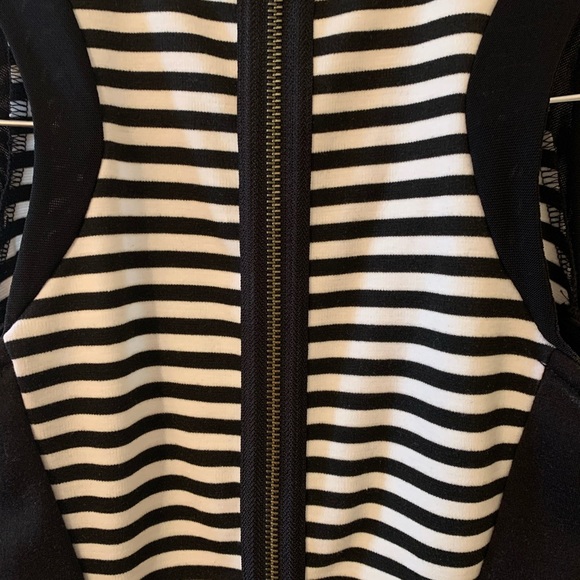 Black and White Form Fitting Material Girl Dress - Picture 8 of 10